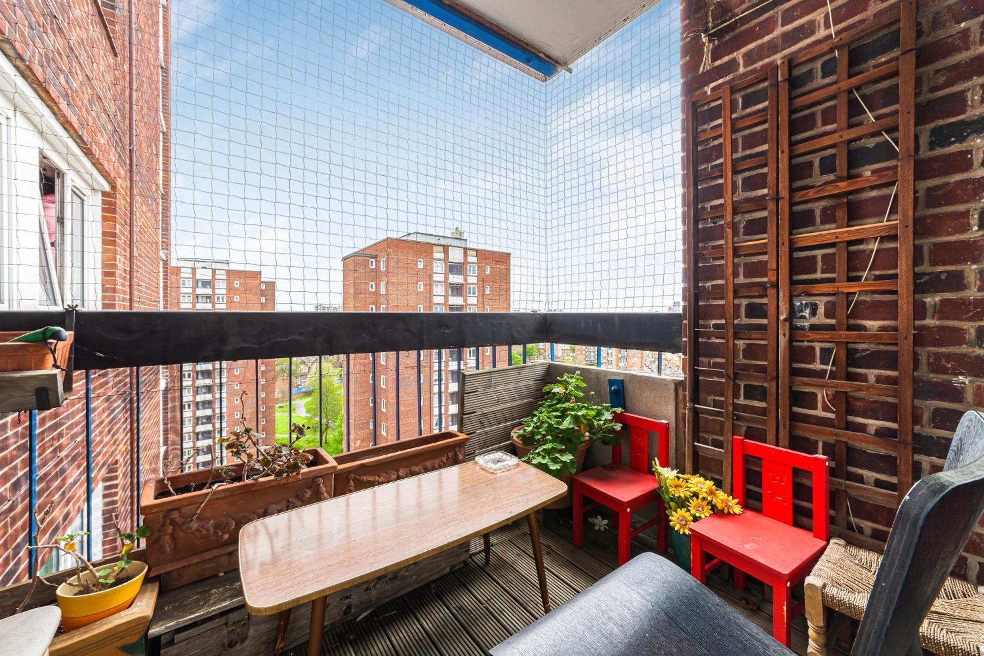 Elegant 1Br Flat With Balcony & City View, Walworth London Exterior photo